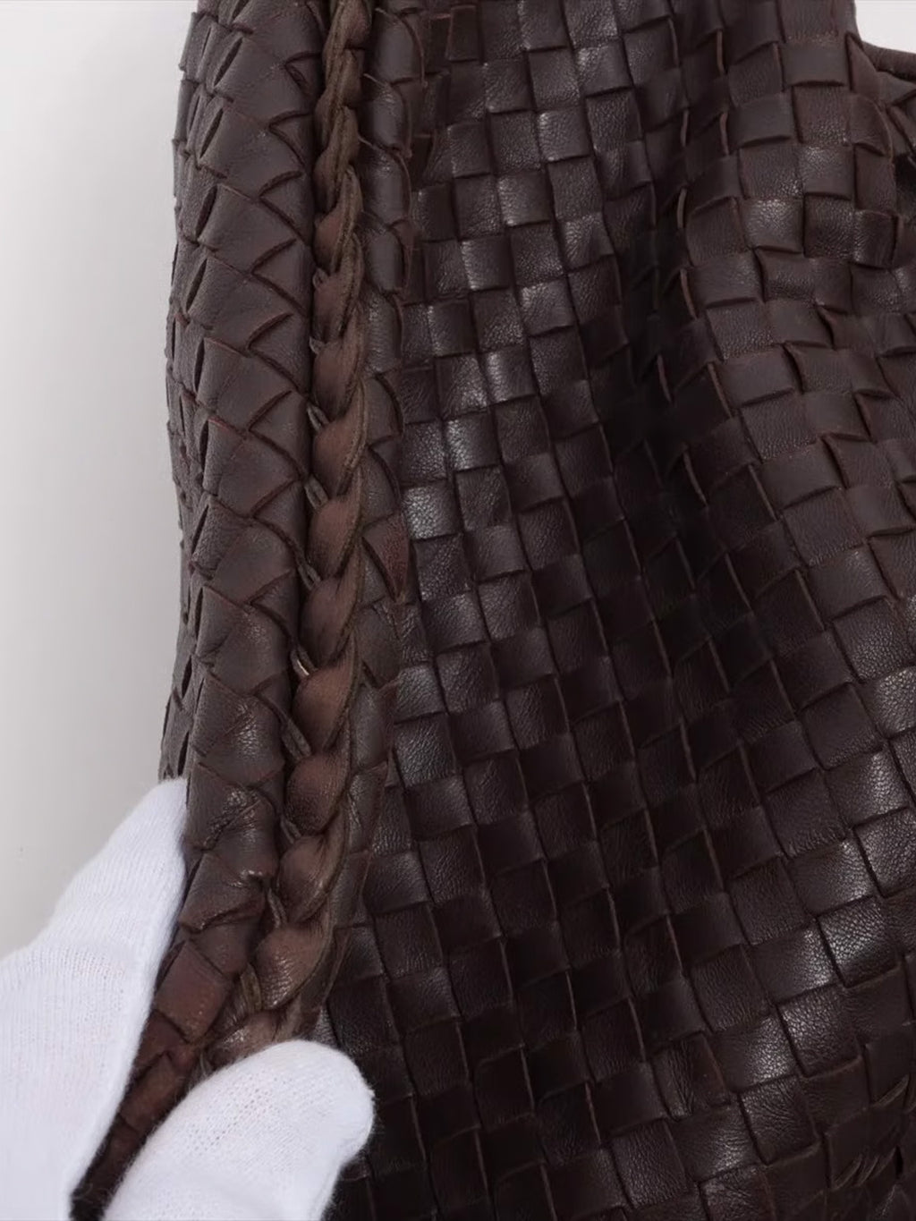Bottega Veneta Large Veneta hobo bag, Intrecciato, dark brown