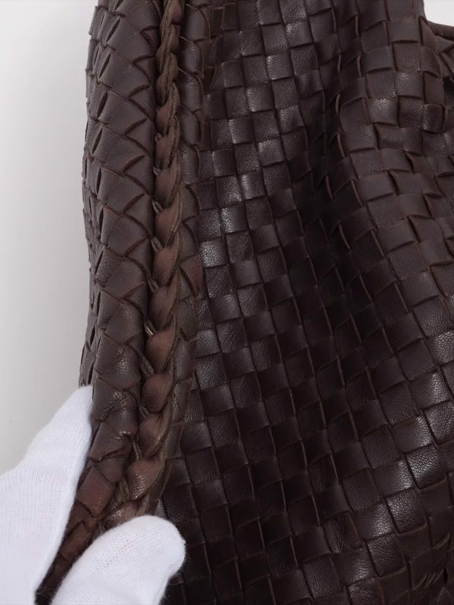 Bottega Veneta Large Veneta hobo bag, Intrecciato, dark brown