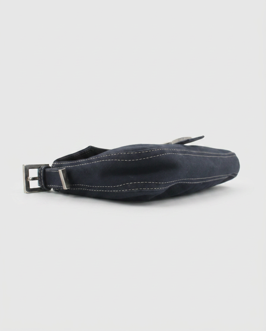 Torebka Fendi Baguette, granatowe płótno, emaliowana klamra