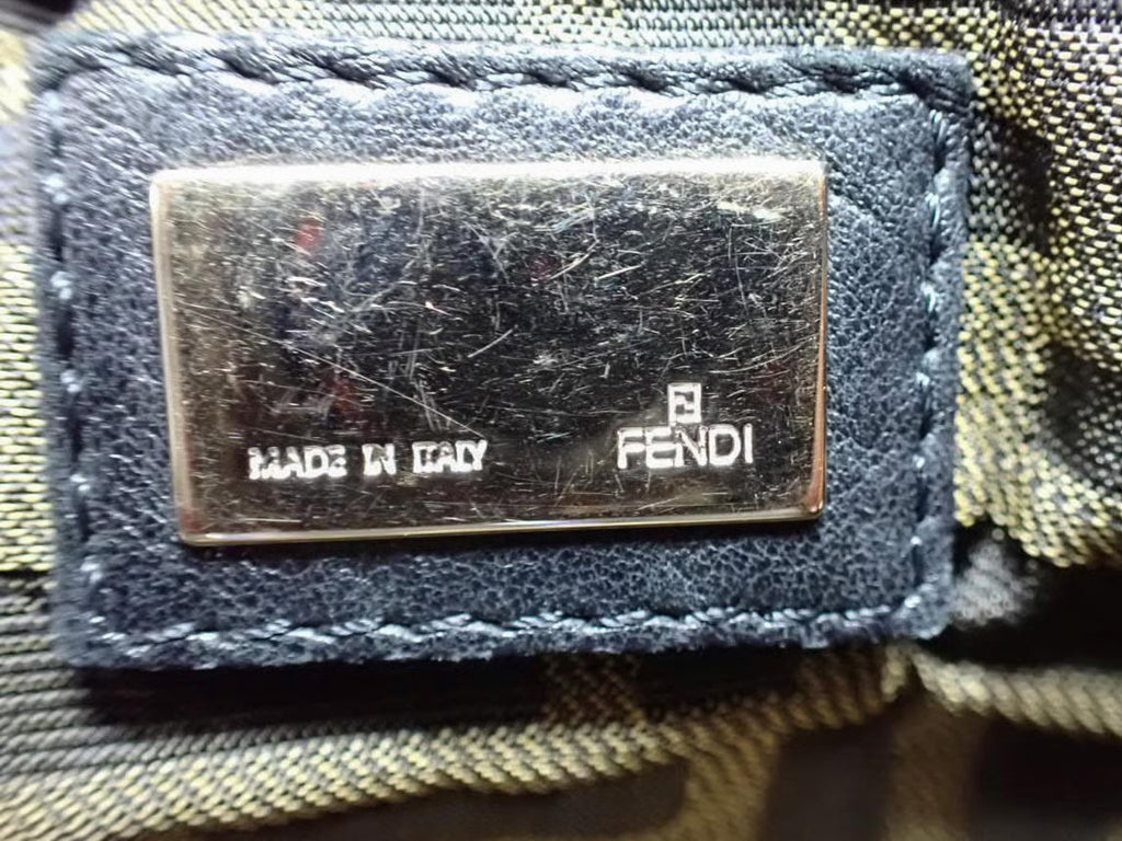 Torebka Fendi Spy, czarna skóra, mały rozmiar