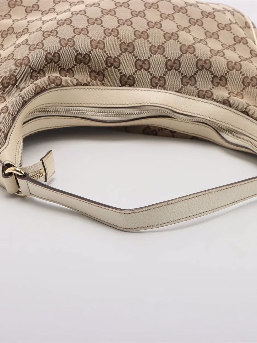 Gucci Charmy hobo bag, GG canvas and leather, beige and white