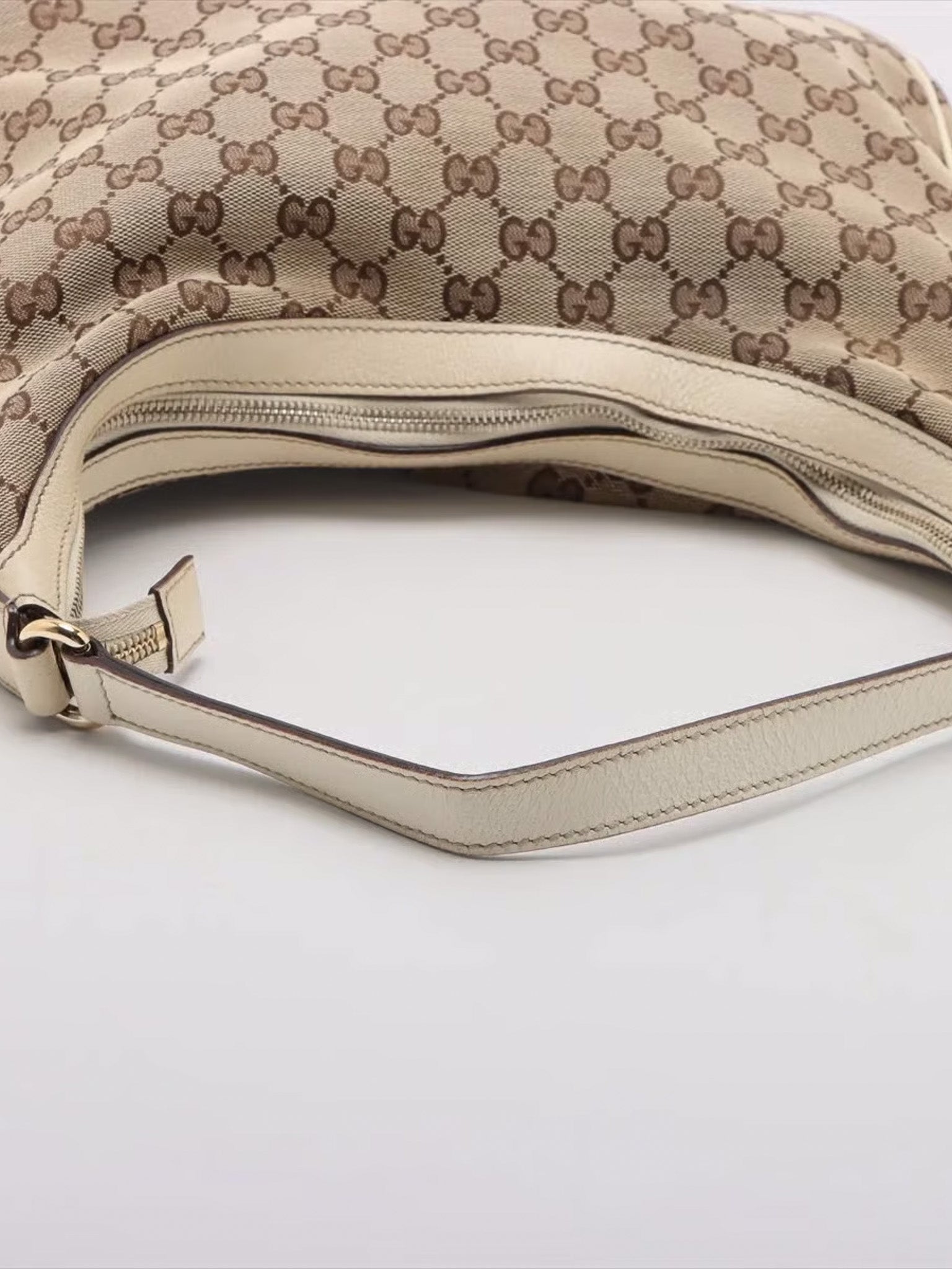 Gucci Charmy hobo bag, GG canvas and leather, beige and white