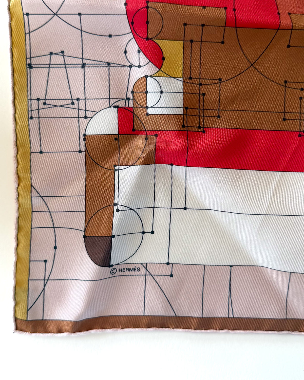 Hermès Échec au Roi scarf – beige, brown, red, chess motif, 90 cm
