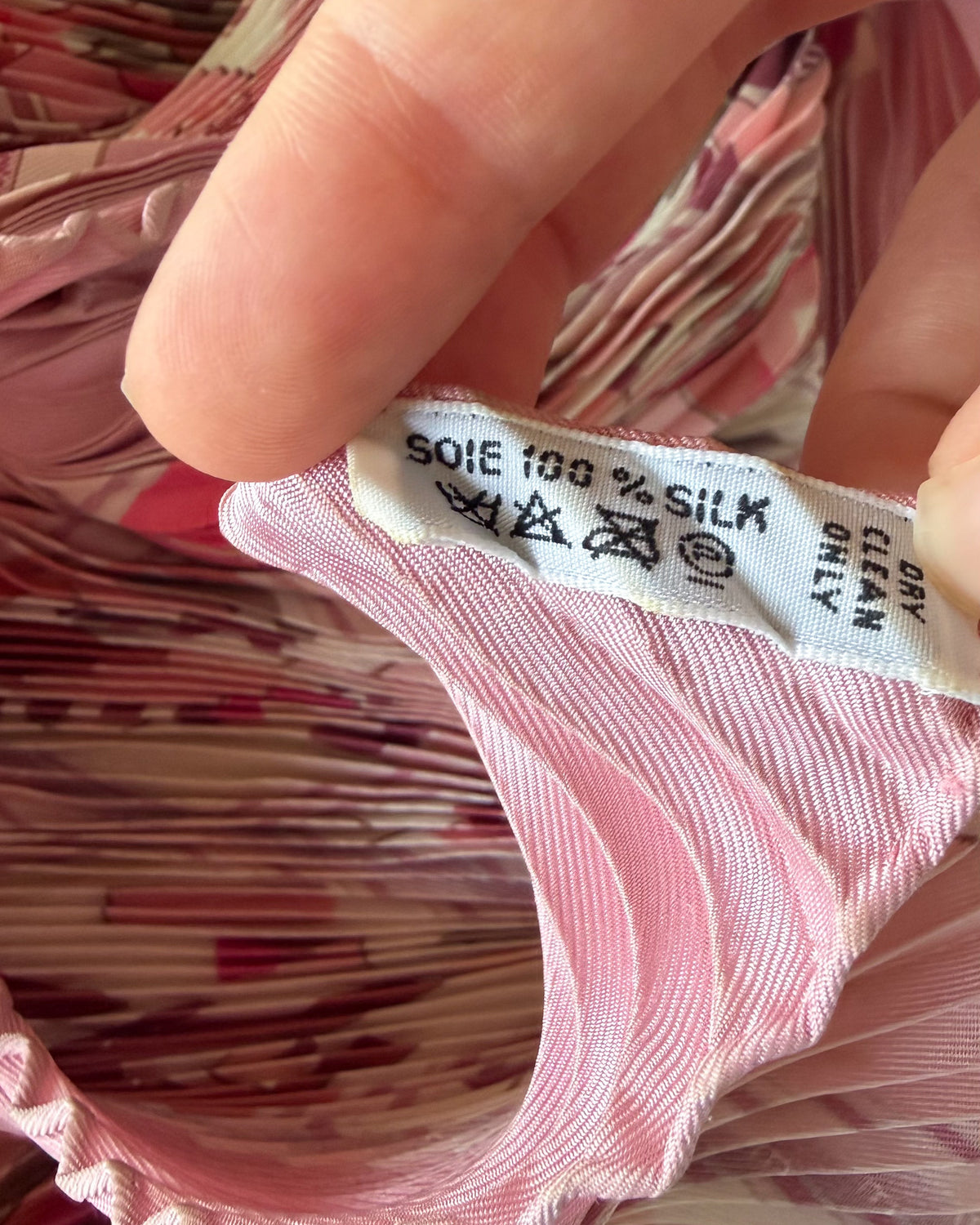 Hermès Les Petits Métiers de Paris scarf, pleated, pink, 90 cm