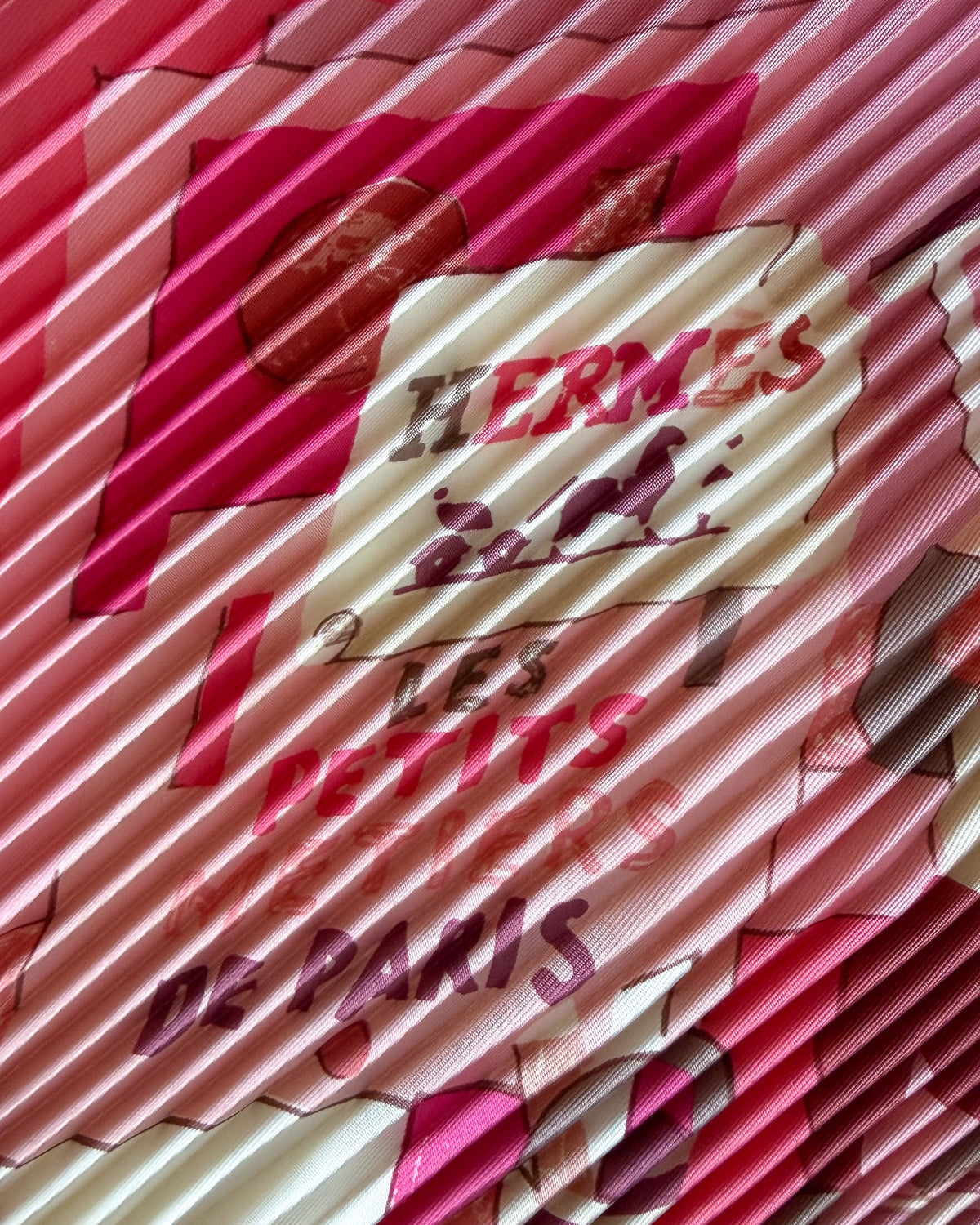 Hermès Les Petits Métiers de Paris scarf, pleated, pink, 90 cm