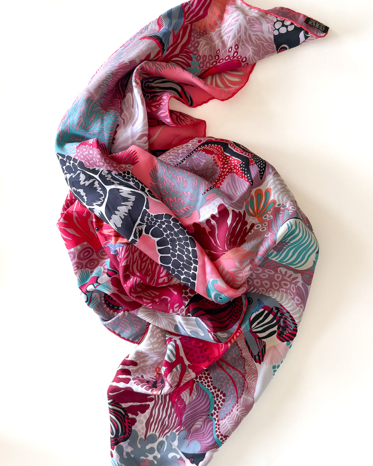 Hermès Under the Waves scarf – red, Great Barrier Reef, 90 cm