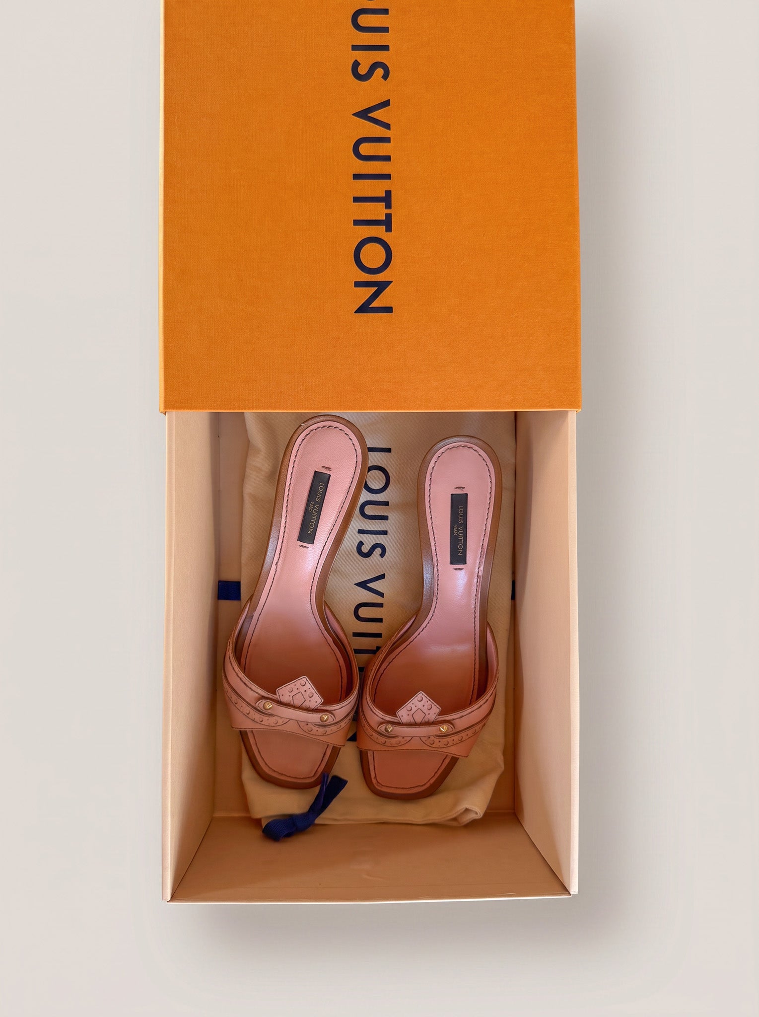 Klapki na obcasie Louis Vuitton, pudrowy róż, 2005, rozmiar 38