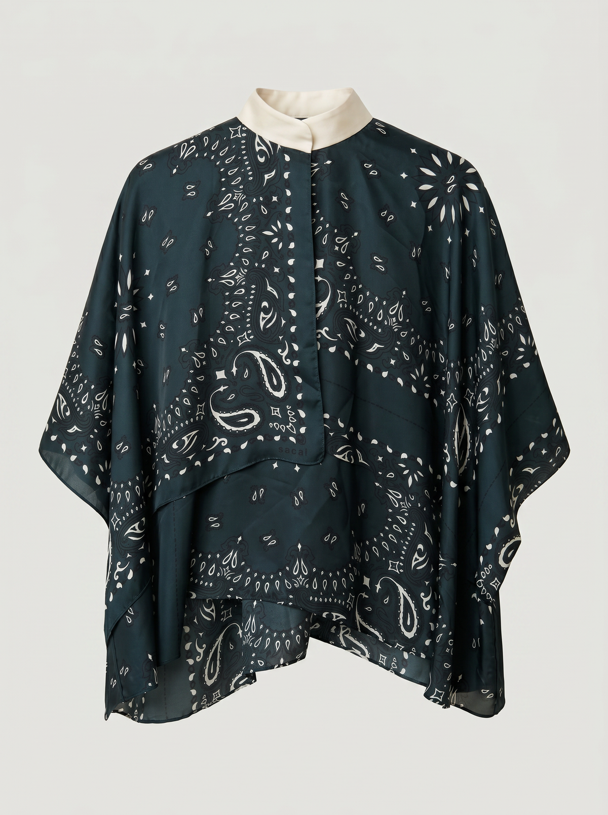 Blouse cape Sacai Resort 2022 – soie, imprimé bandana, taille unique