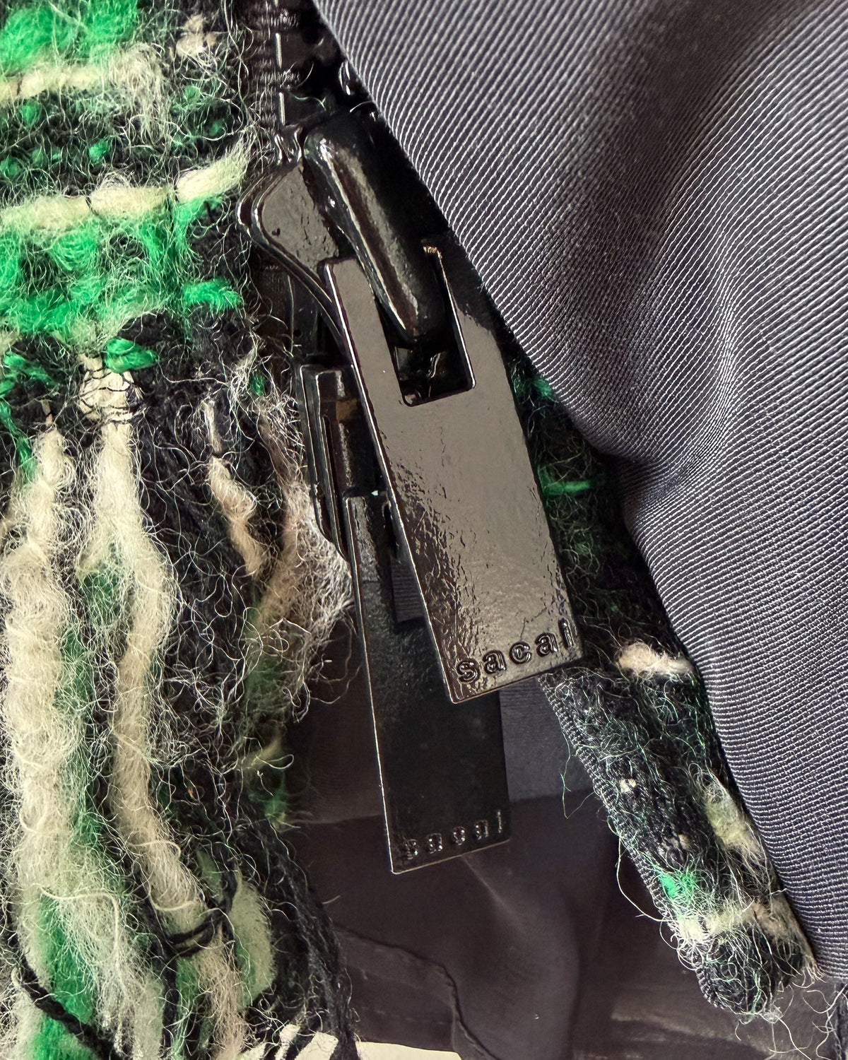 Kurtka Sacai FW24, frędzlowy tweed, zielony hybrydowy fason, rozmiar 2