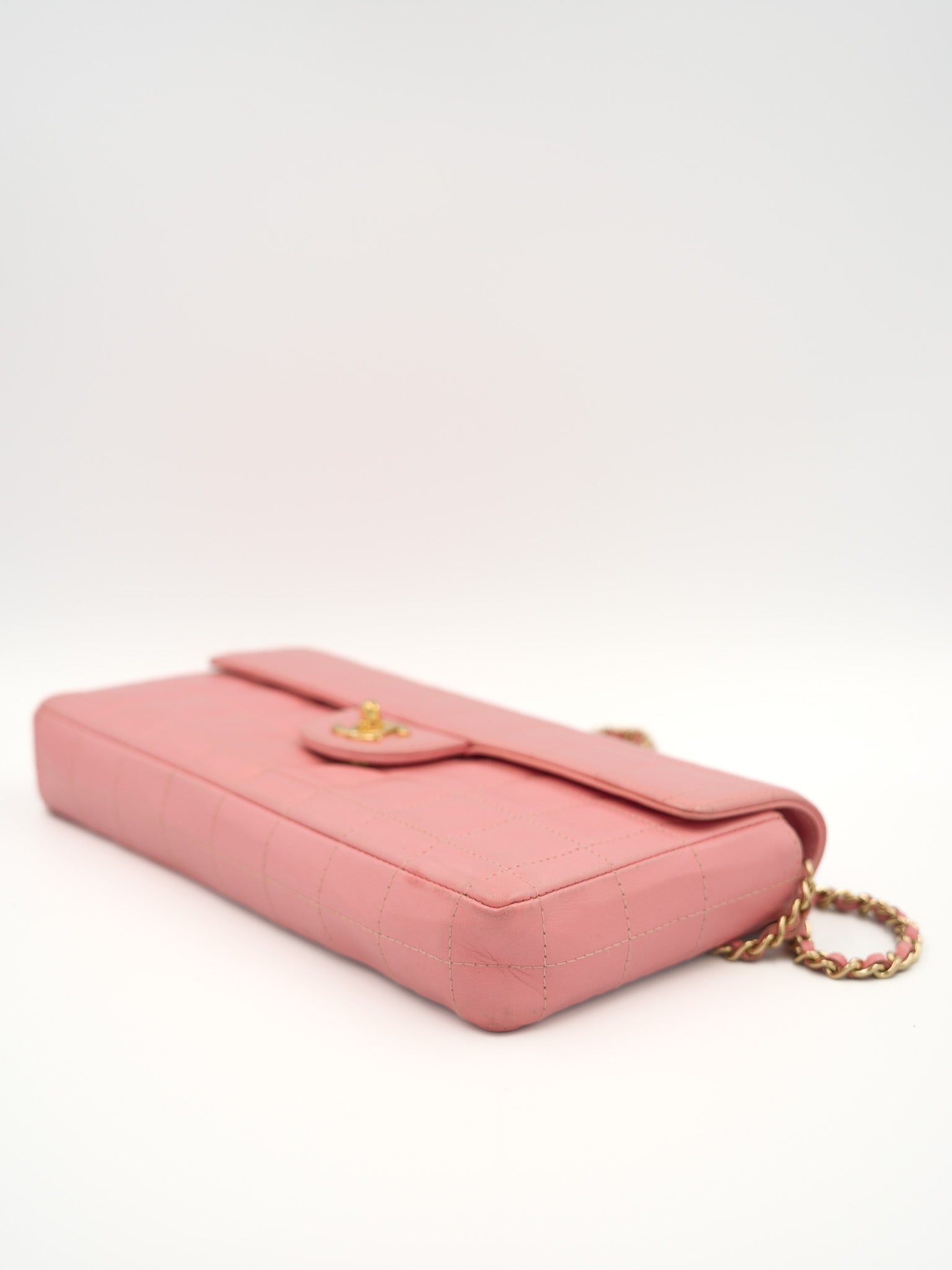 Chanel torebka East West Chocolate Bar różowa