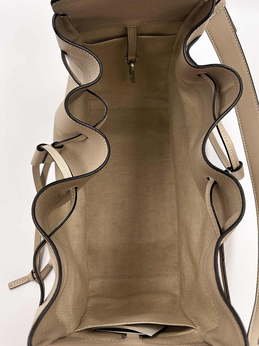 Torebka Loewe Hammock Drawstring Medium Sand